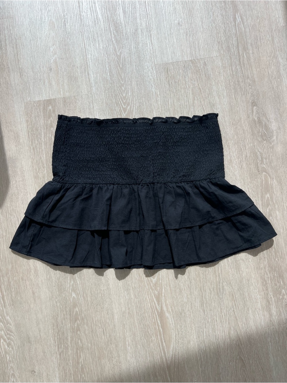 H&M Black Tiered Ruffle Mini Skirt Women’s Size Large Summer Minimalist Chic